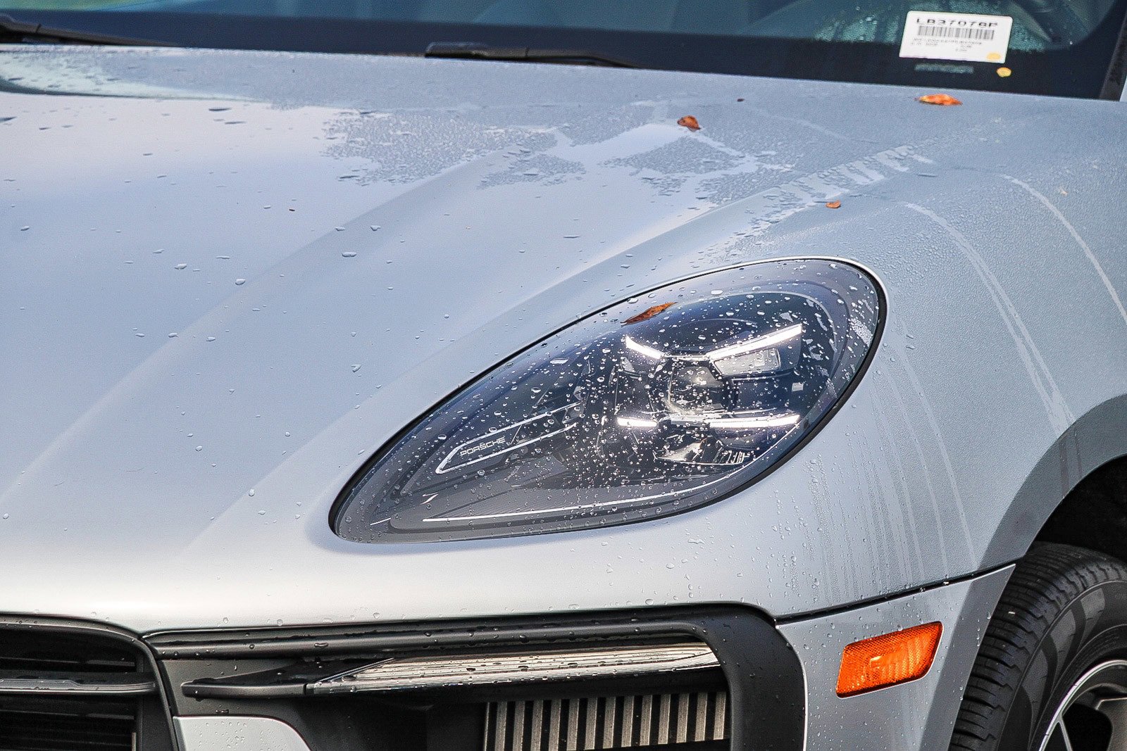 Used 2023 Porsche Macan S image 8