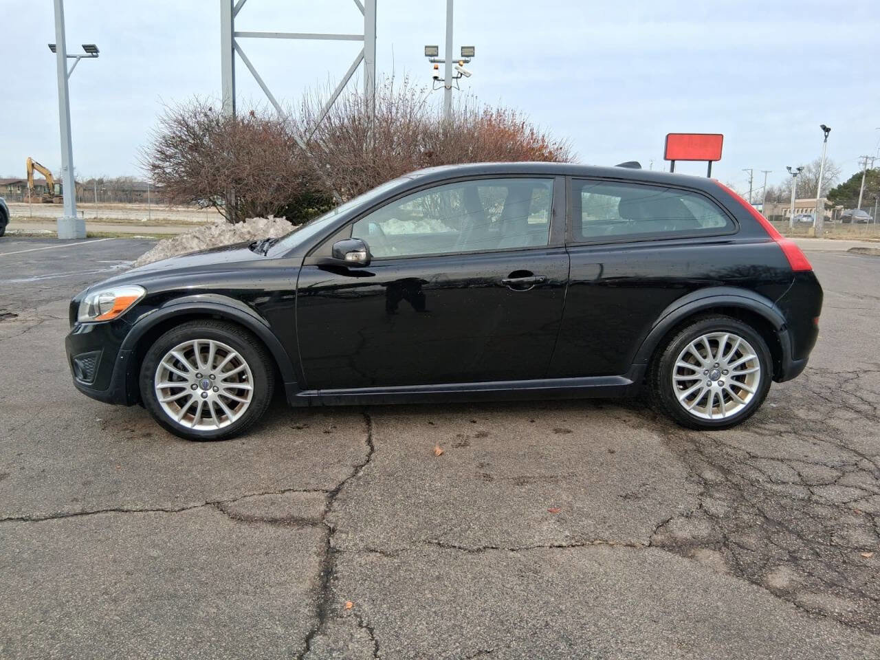Used 2012 Volvo C30 T5 w/ Climate Pkg image 5