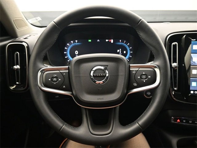 Used 2023 Volvo XC40 B5 Plus w/ Driver Assist Package image 23