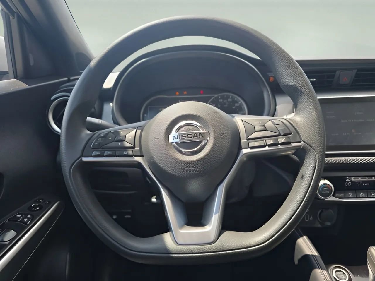 Used 2020 Nissan Kicks SV image 14