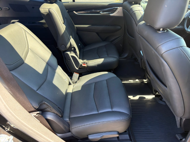 Used 2021 Cadillac XT6 Premium Luxury FWD image 17