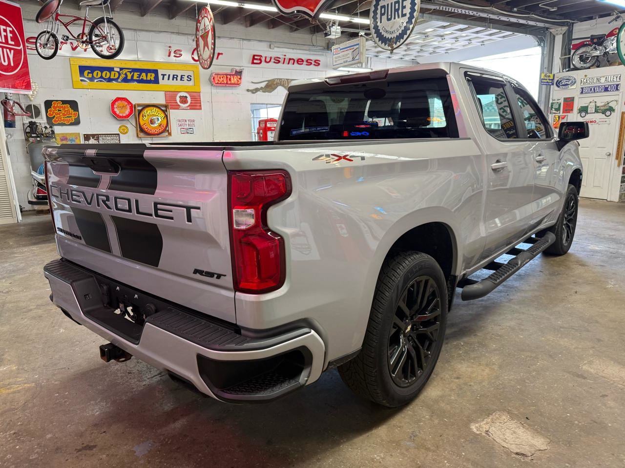 Used 2020 Chevrolet Silverado 1500 RST w/ Rally Edition image 5
