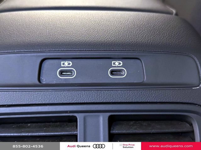 Used 2025 Audi Q5 Premium Plus w/ Premium Plus AWD/4WD image 14
