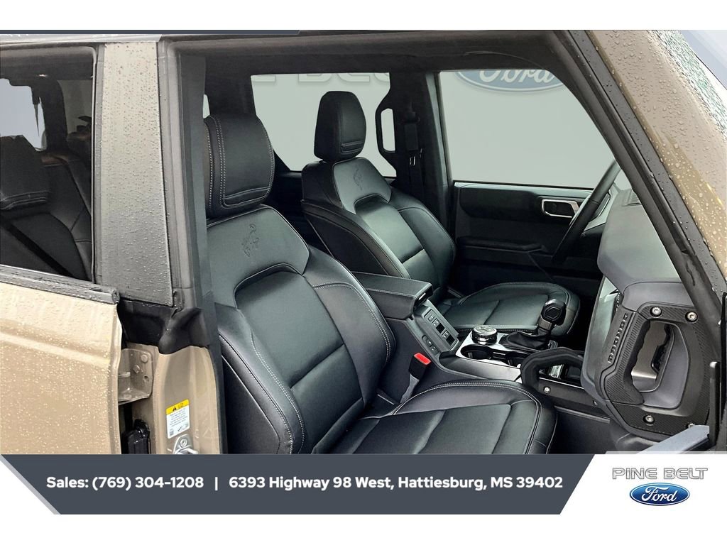 New 2025 Ford Bronco Badlands AWD/4WD image 4