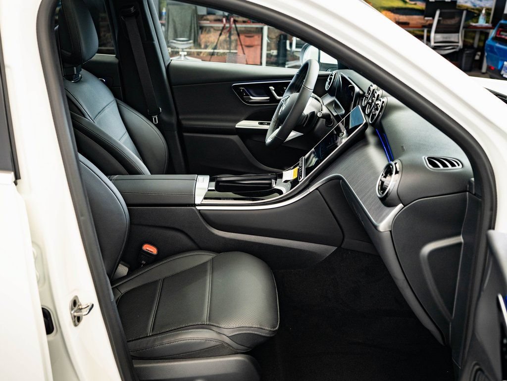 Certified 2026 Mercedes-Benz GLC 300 4MATIC image 23