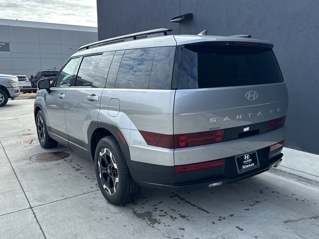Used 2025 Hyundai Santa Fe SEL image 24