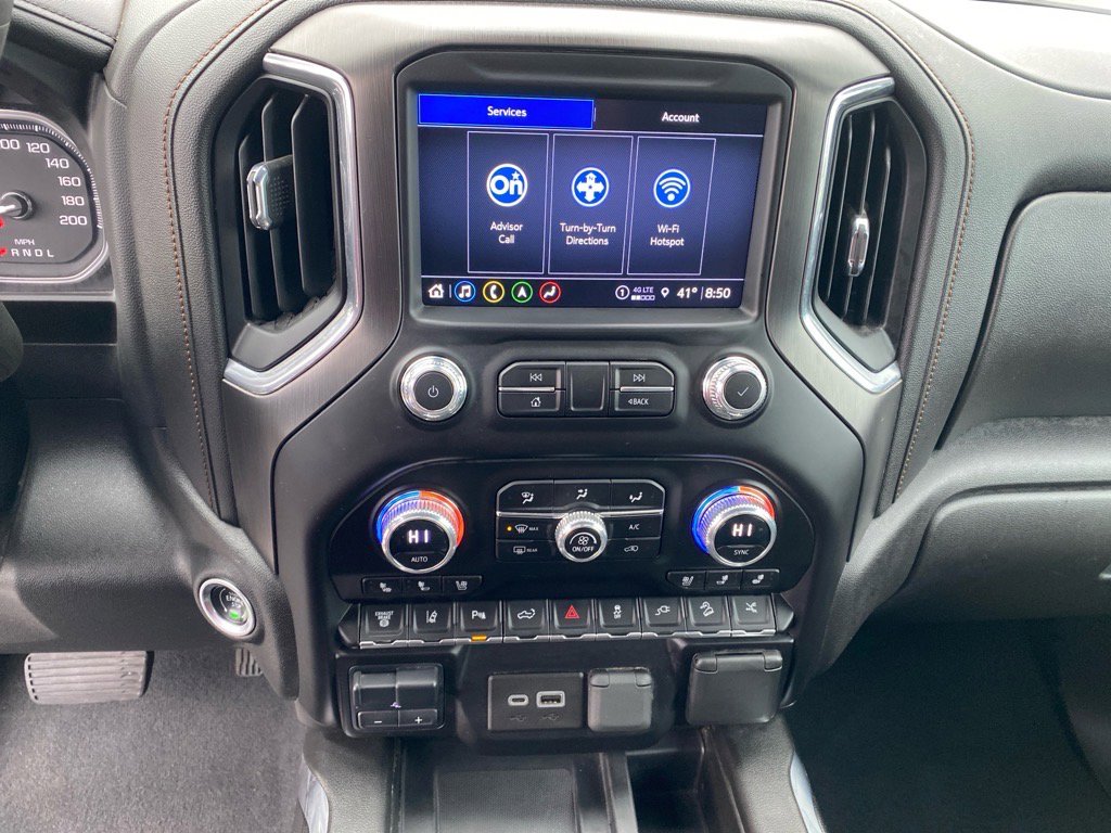 Used 2023 GMC Sierra 2500 AT4 w/ AT4 Premium Plus Package image 11