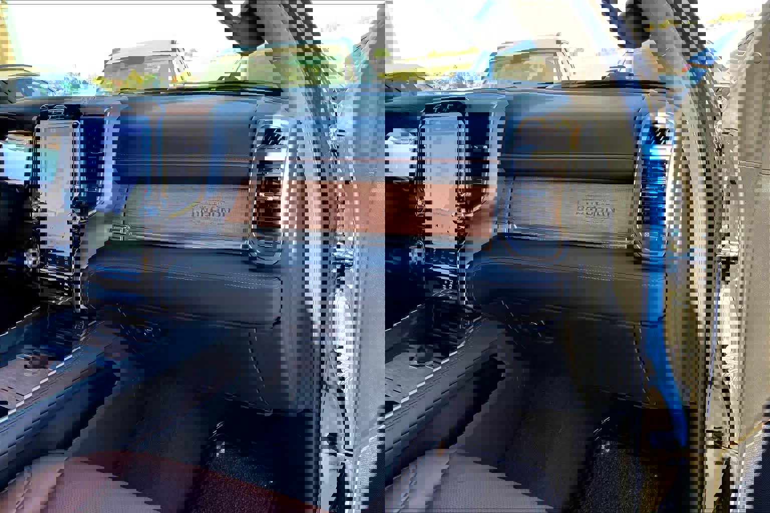 Used 2022 RAM 1500 Limited image 18