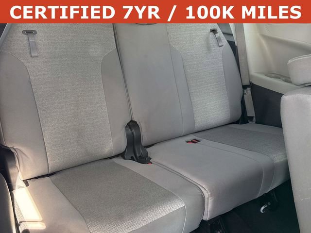 Used 2024 Toyota Sienna LE image 12