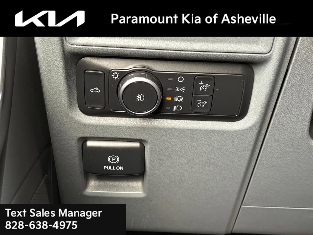 Used 2022 Ford F150 XL w/ Trailer Tow Package image 25