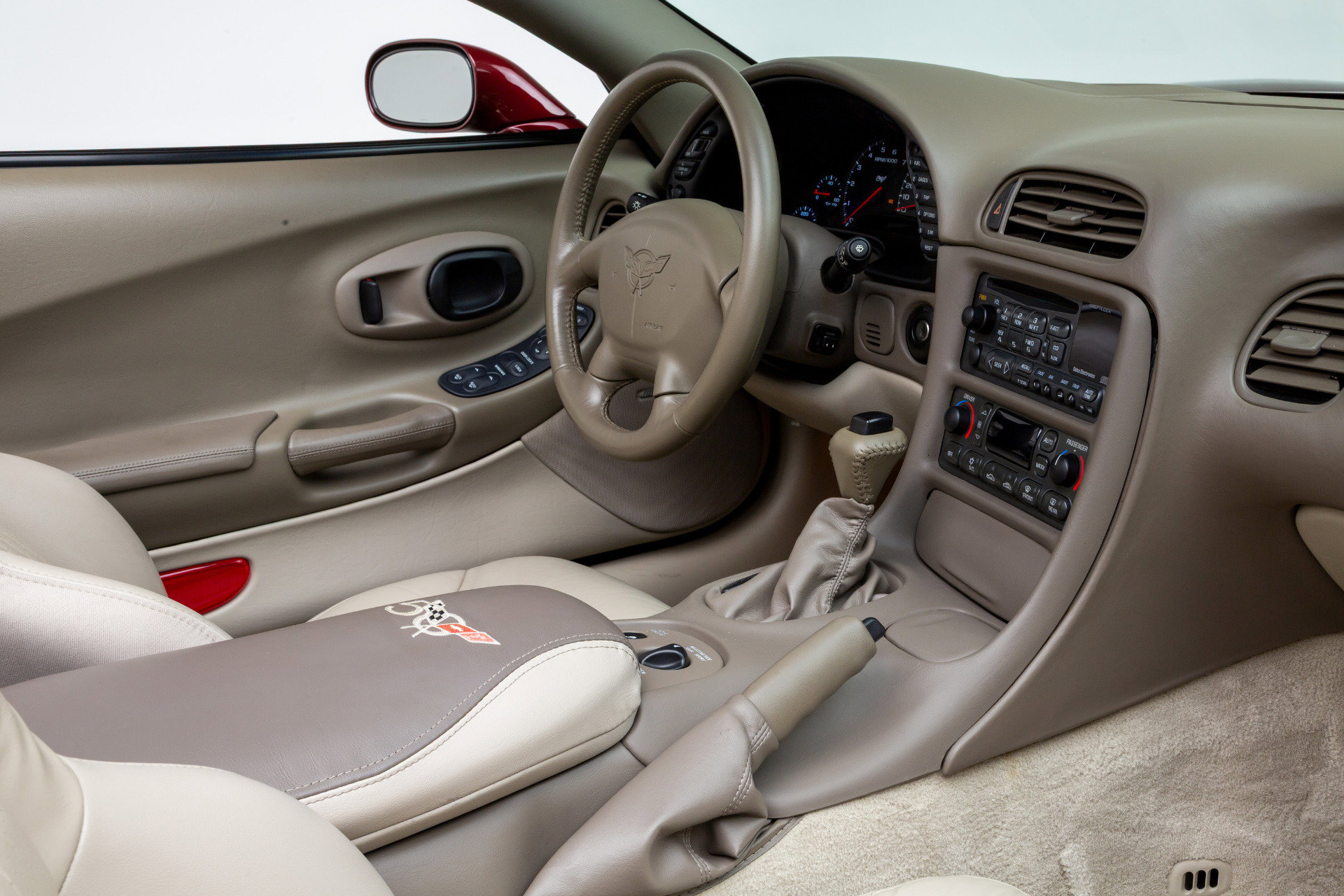 Used 2003 Chevrolet Corvette 50th Anniversary Edition w/ Preferred Equipment Group1 image 34