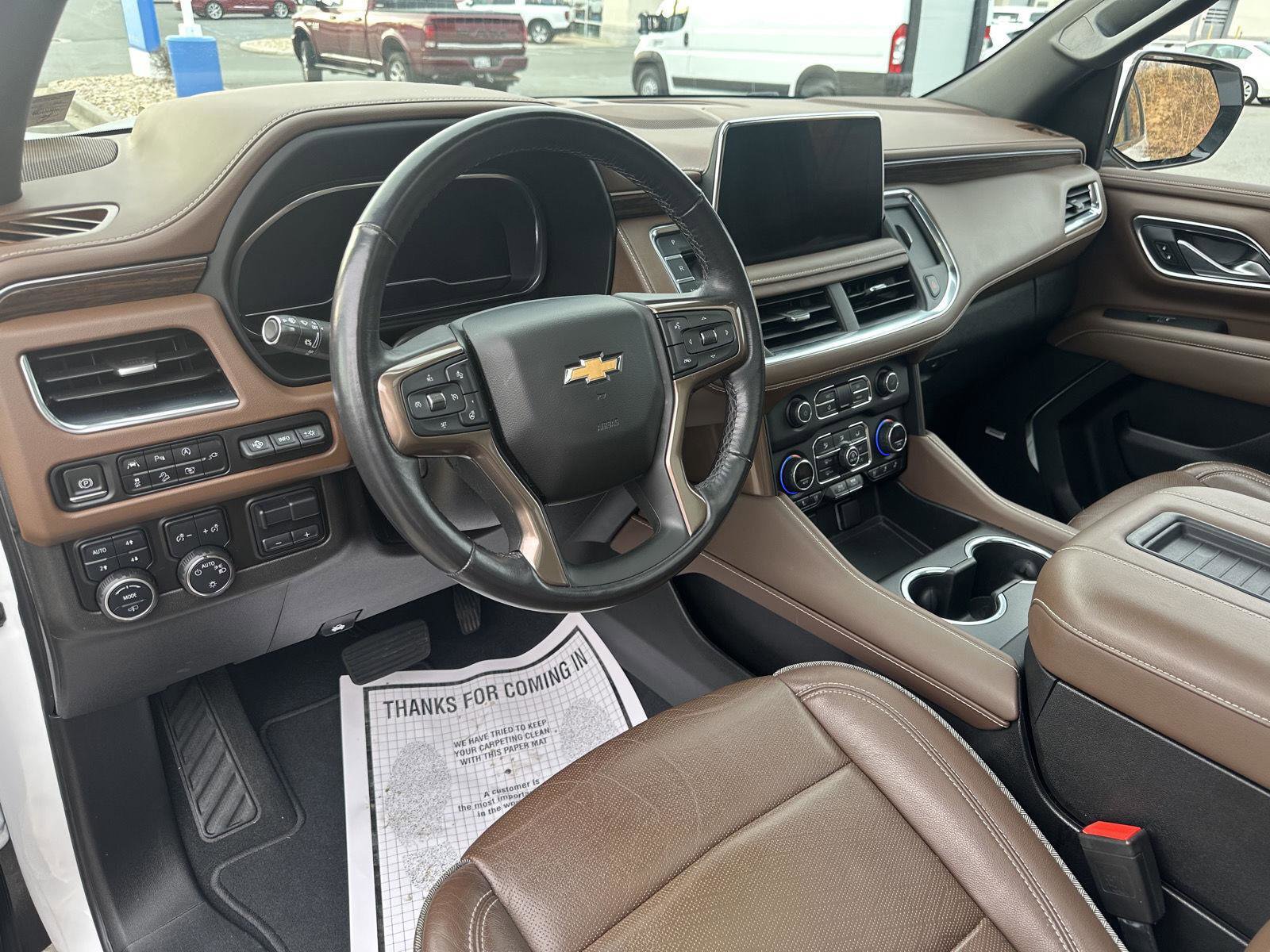 Used 2022 Chevrolet Suburban High Country image 9