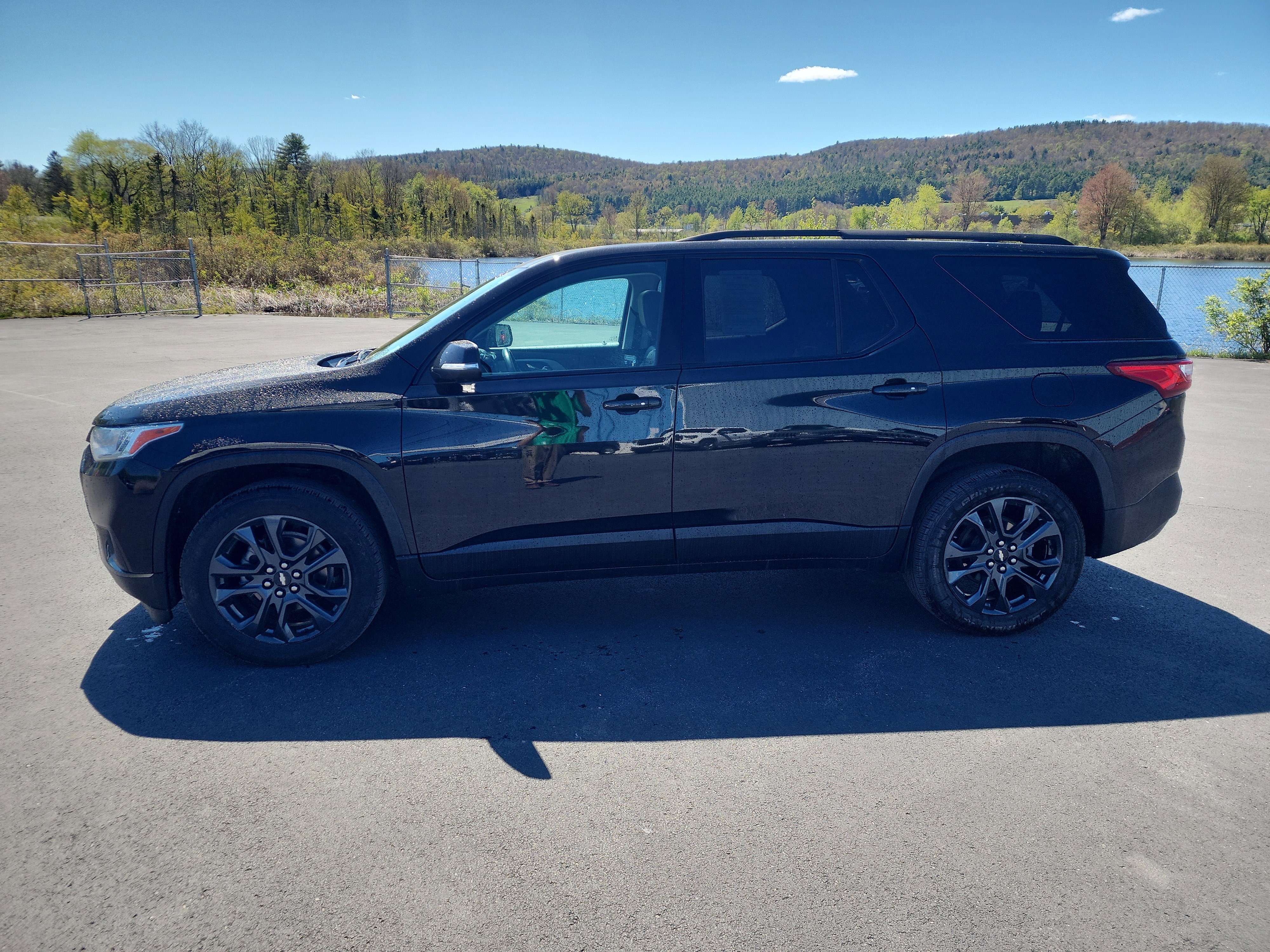 Certified 2021 Chevrolet Traverse RS w/ LPO, Floor Liner Package AWD/4WD image 5