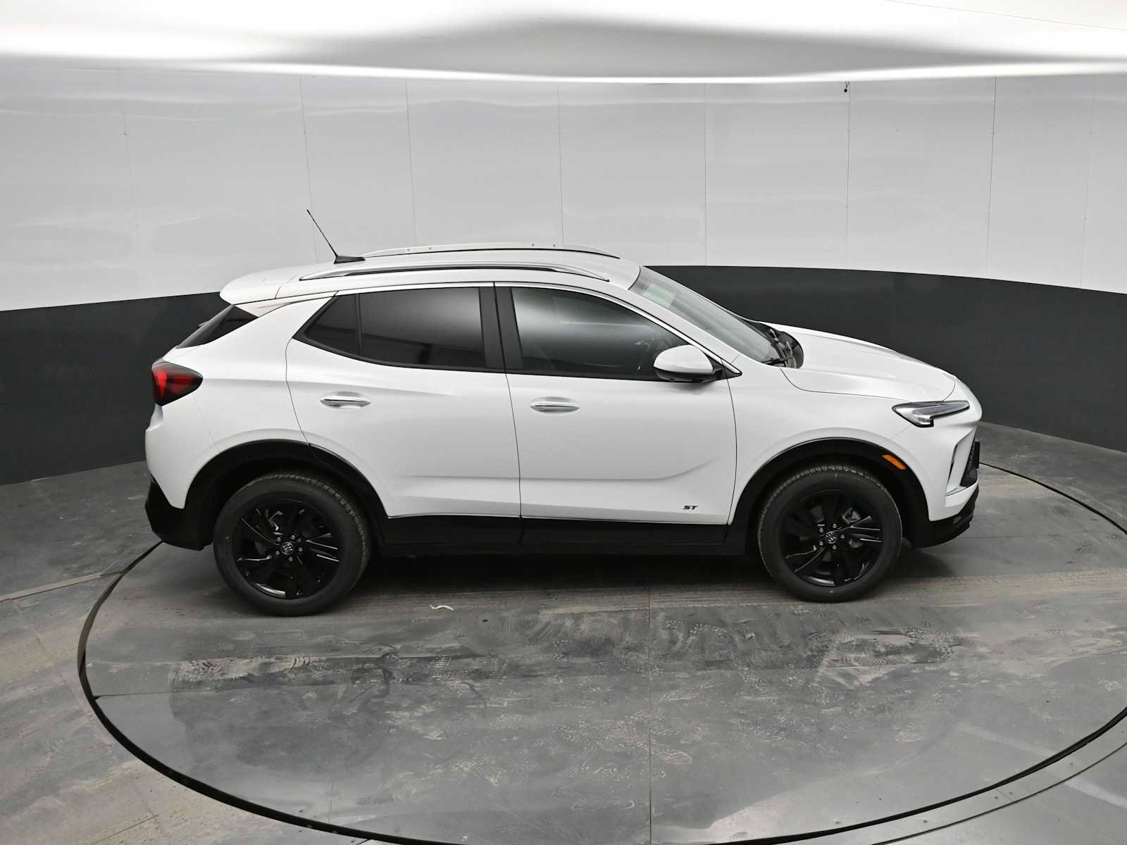 New 2026 Buick Encore GX Sport Touring w/ Advanced Technology Package AWD/4WD image 31