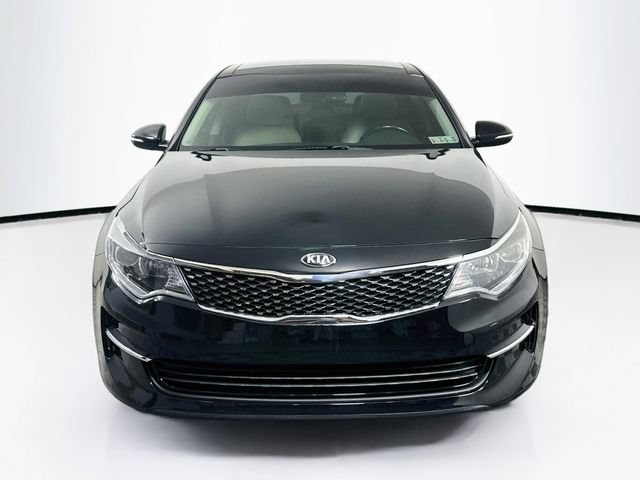 Used 2018 Kia Optima EX w/ Premium Package FWD image 2