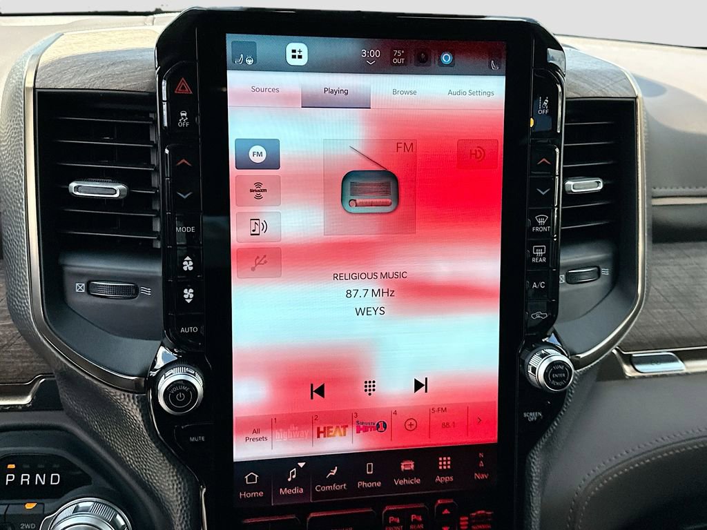 New 2025 RAM 1500 Limited image 15