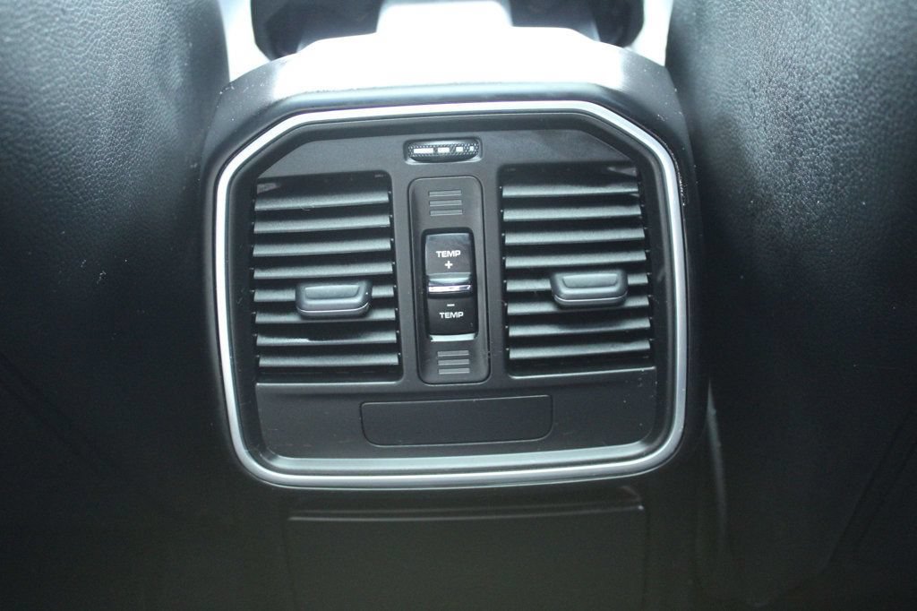 Used 2016 Porsche Macan S AWD/4WD image 31