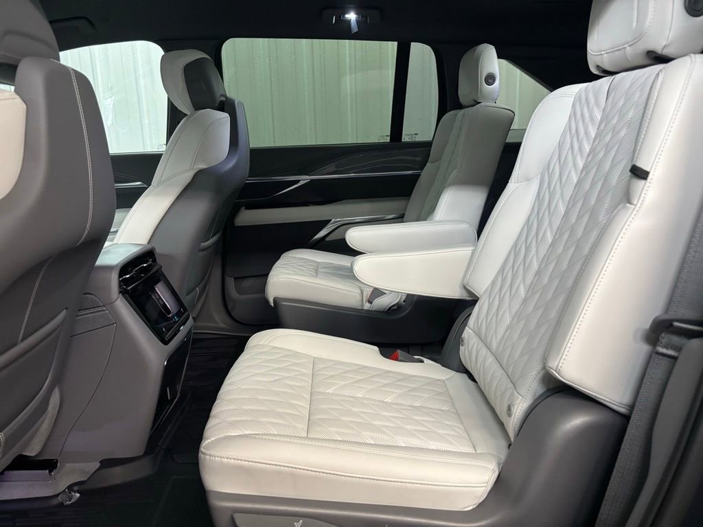 New 2026 Cadillac Escalade IQ Sport 1 w/ LPO, Floor Liner Package image 21