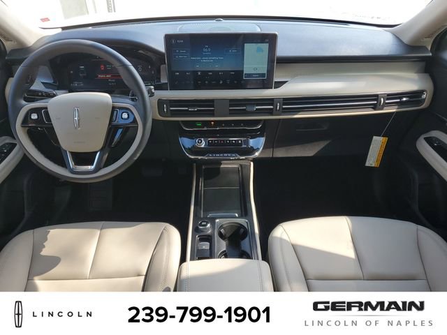 New 2025 Lincoln Corsair AWD image 17