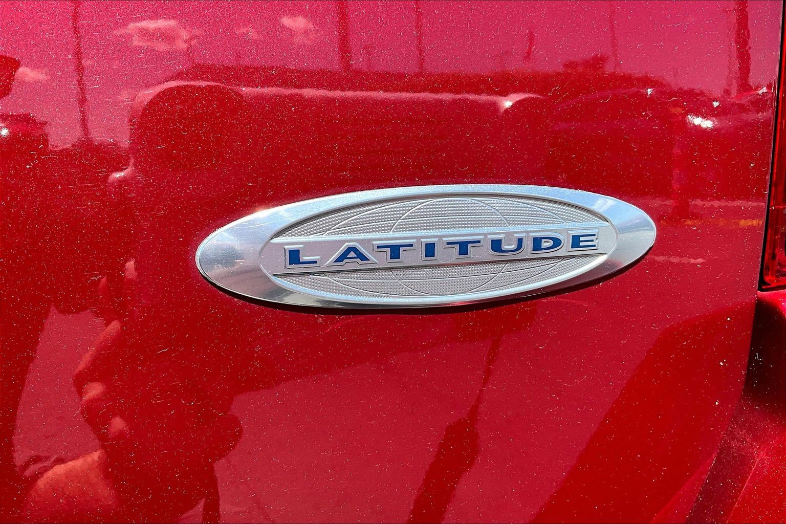 Used 2014 Jeep Compass Latitude w/ Sun/Sound Group AWD/4WD image 23