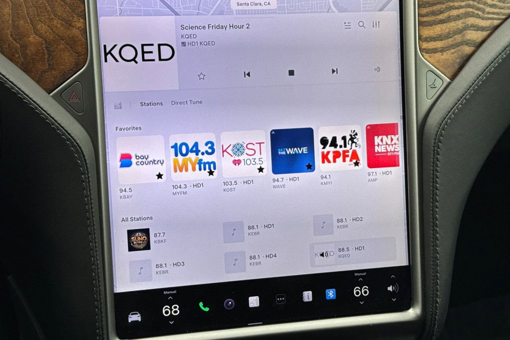 Used 2021 Tesla Model X Long Range image 16