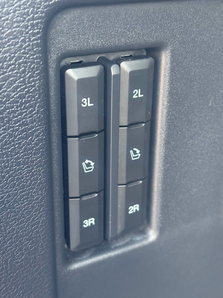 Used 2024 Ford Expedition Limited AWD/4WD image 7
