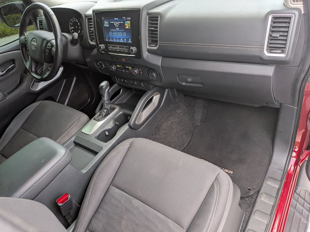 Used 2022 Nissan Frontier SV AWD/4WD image 26