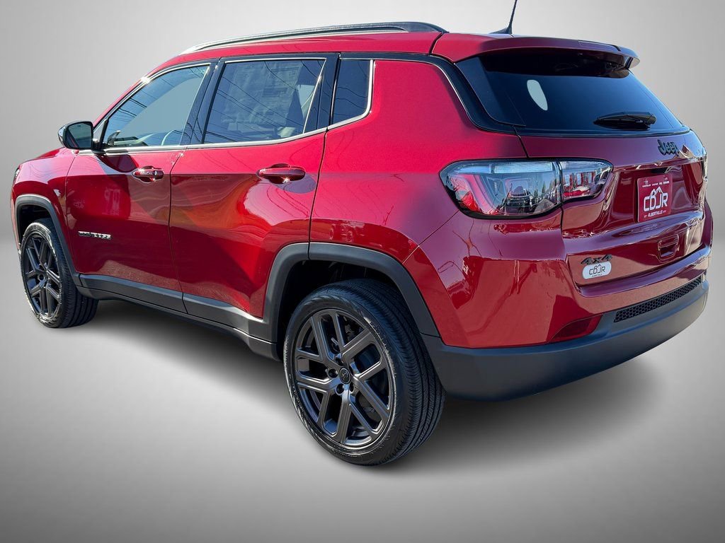 New 2026 Jeep Compass Latitude image 4