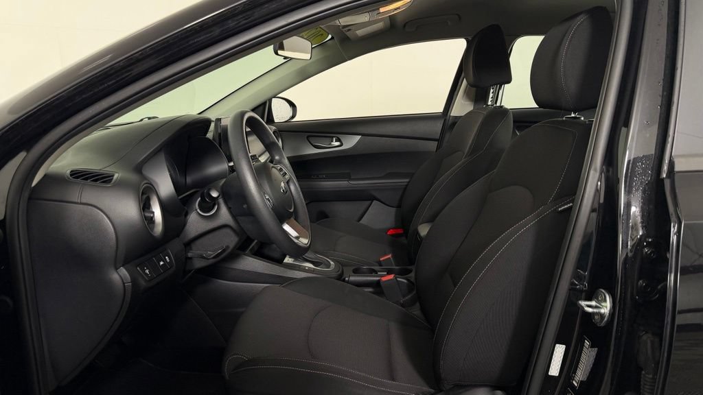 Used 2021 Kia Forte Sedan FWD image 12