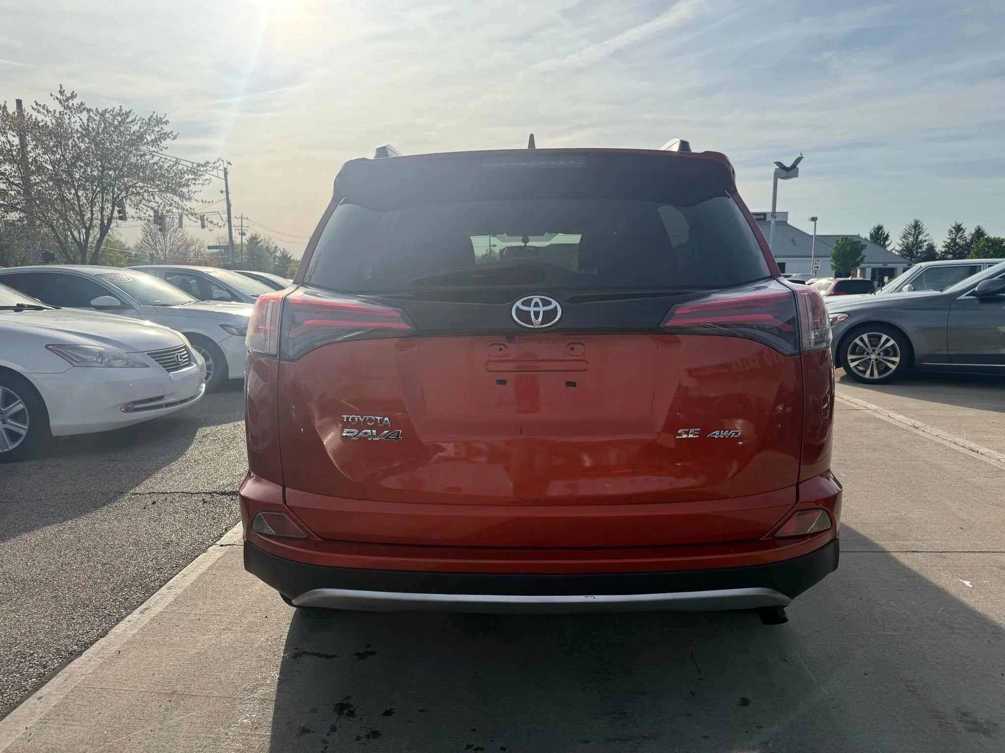 Used 2016 Toyota RAV4 SE image 7