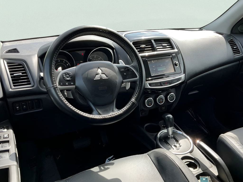 Used 2015 Mitsubishi Outlander Sport SE image 16