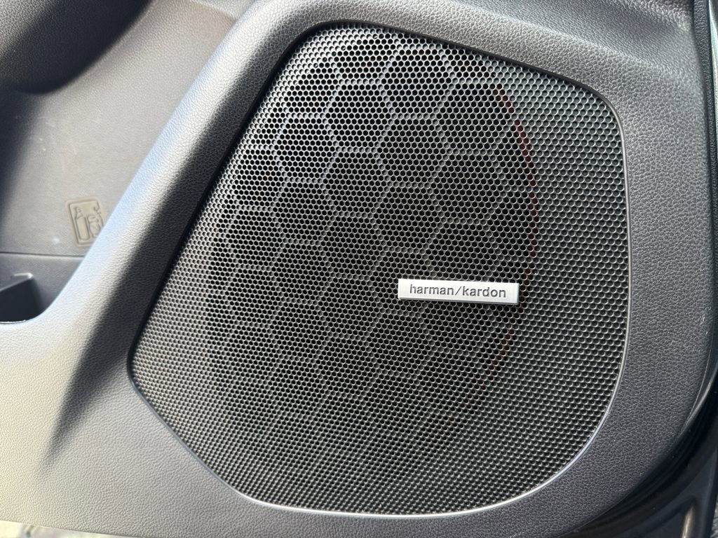 Used 2021 Subaru Ascent Touring image 10