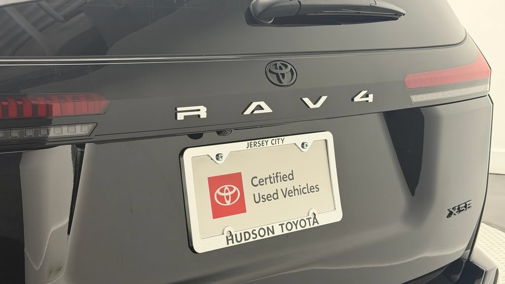 Used 2026 Toyota RAV4 XSE w/ Illumination Package (TMS) AWD/4WD image 8