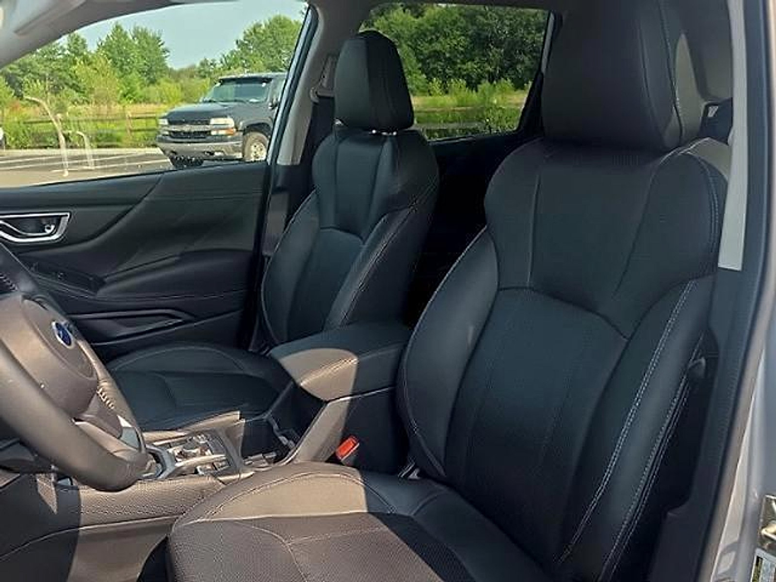 Used 2020 Subaru Forester Limited AWD/4WD image 9