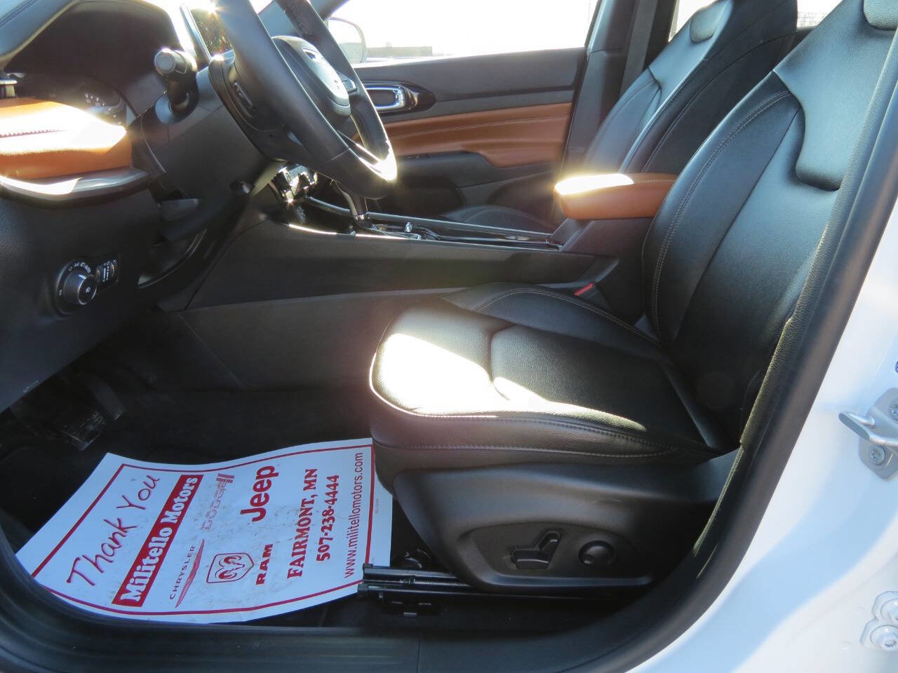 Used 2024 Jeep Compass Limited w/ Sun and Sound Group image 15