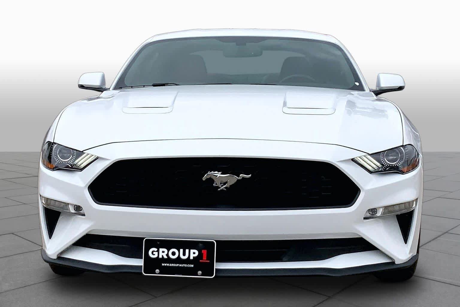 Certified 2019 Ford Mustang Premium RWD image 4