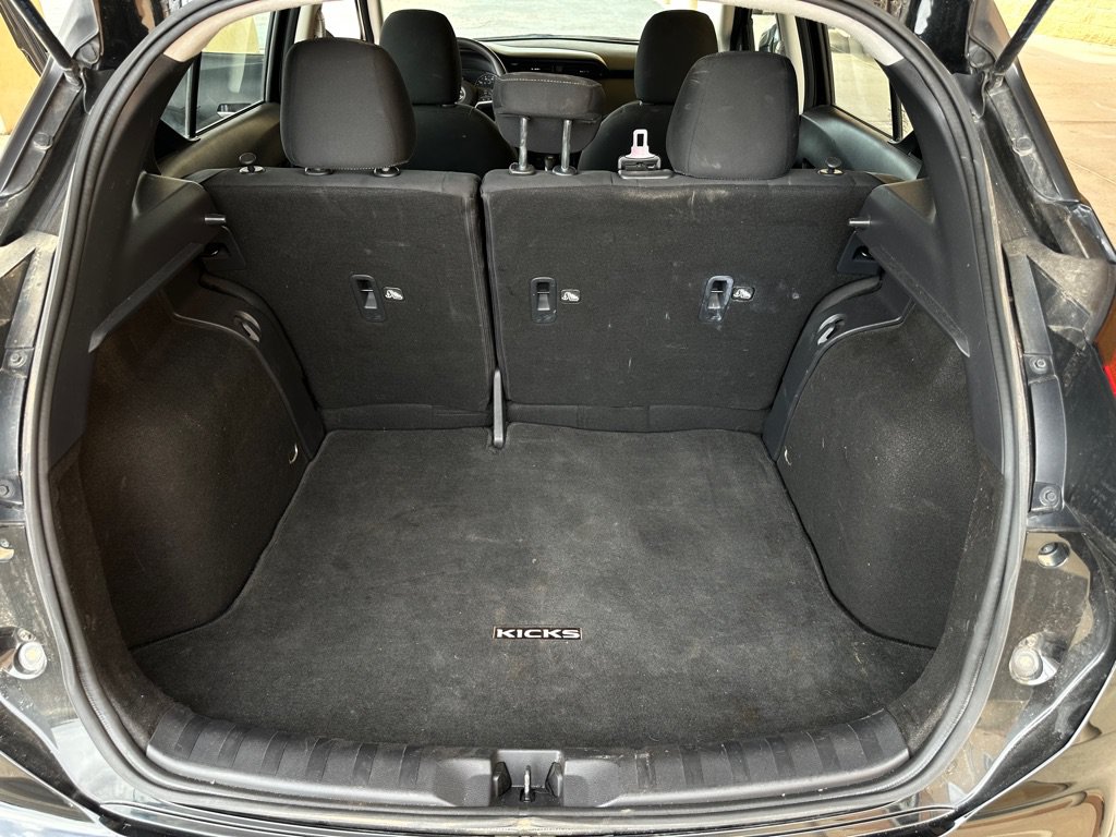 Used 2021 Nissan Kicks SV FWD image 20