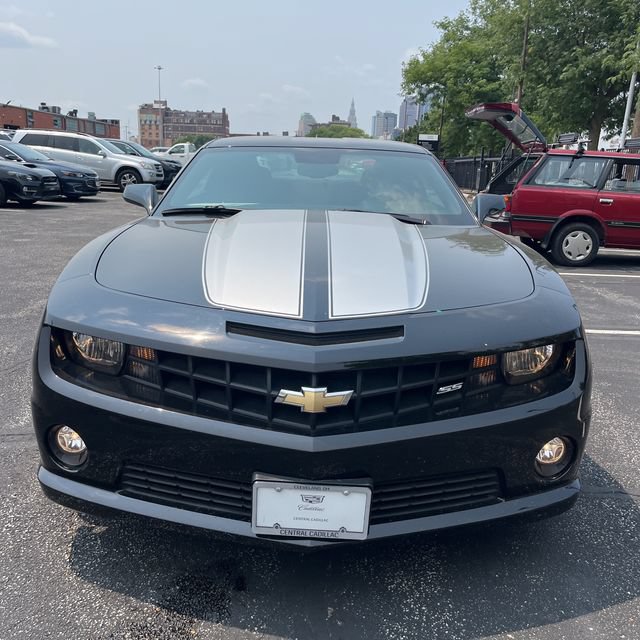 Used 2010 Chevrolet Camaro SS w/ RS Package RWD image 16