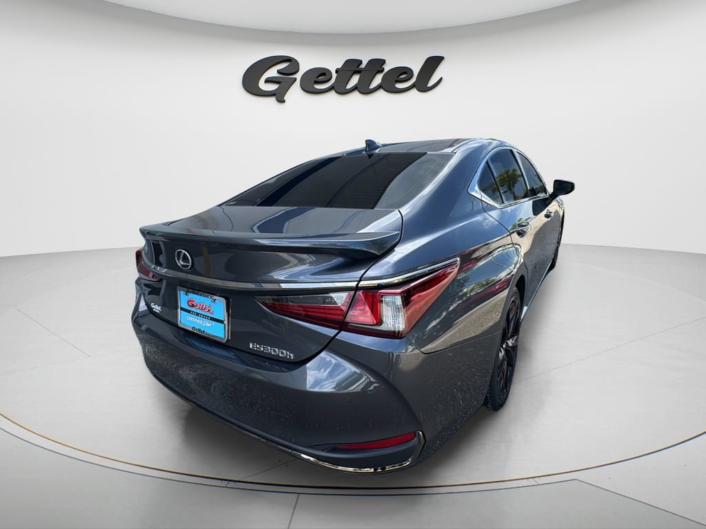 Used 2022 Lexus ES 300h F Sport w/ Accessory Package 2 FWD image 5