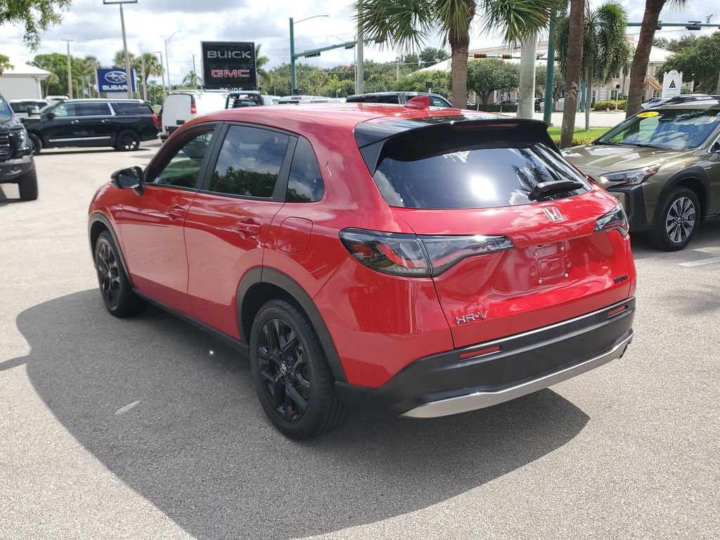 Used 2023 Honda HR-V Sport image 3