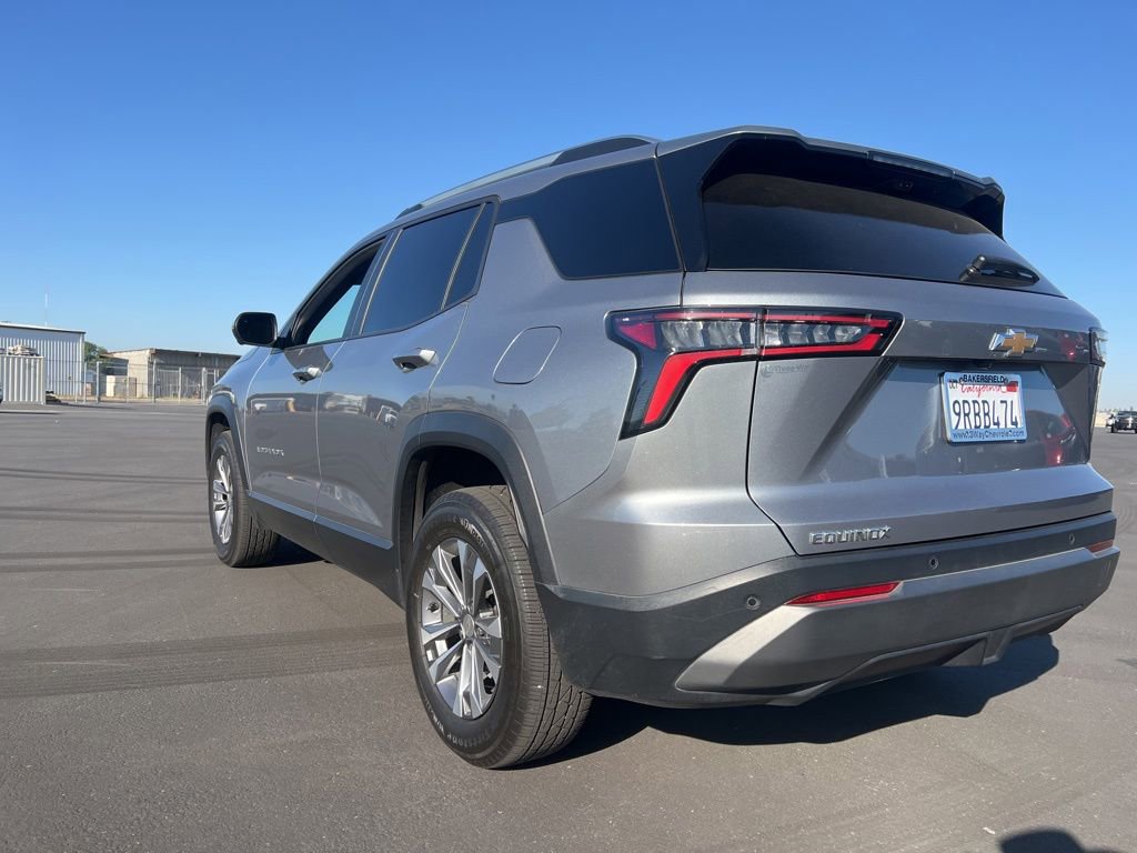 Used 2025 Chevrolet Equinox LT w/ Convenience Package II FWD image 4