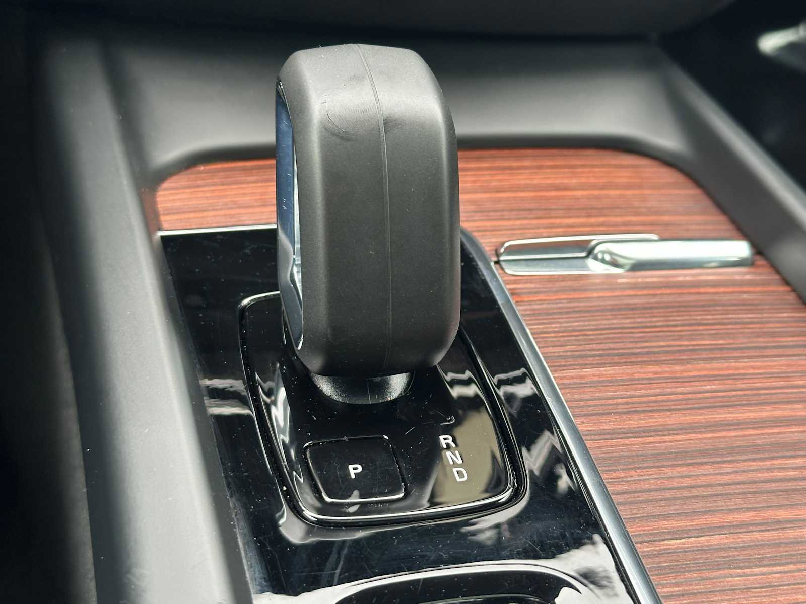 Certified 2025 Volvo V60 B5 Cross Country Plus image 30