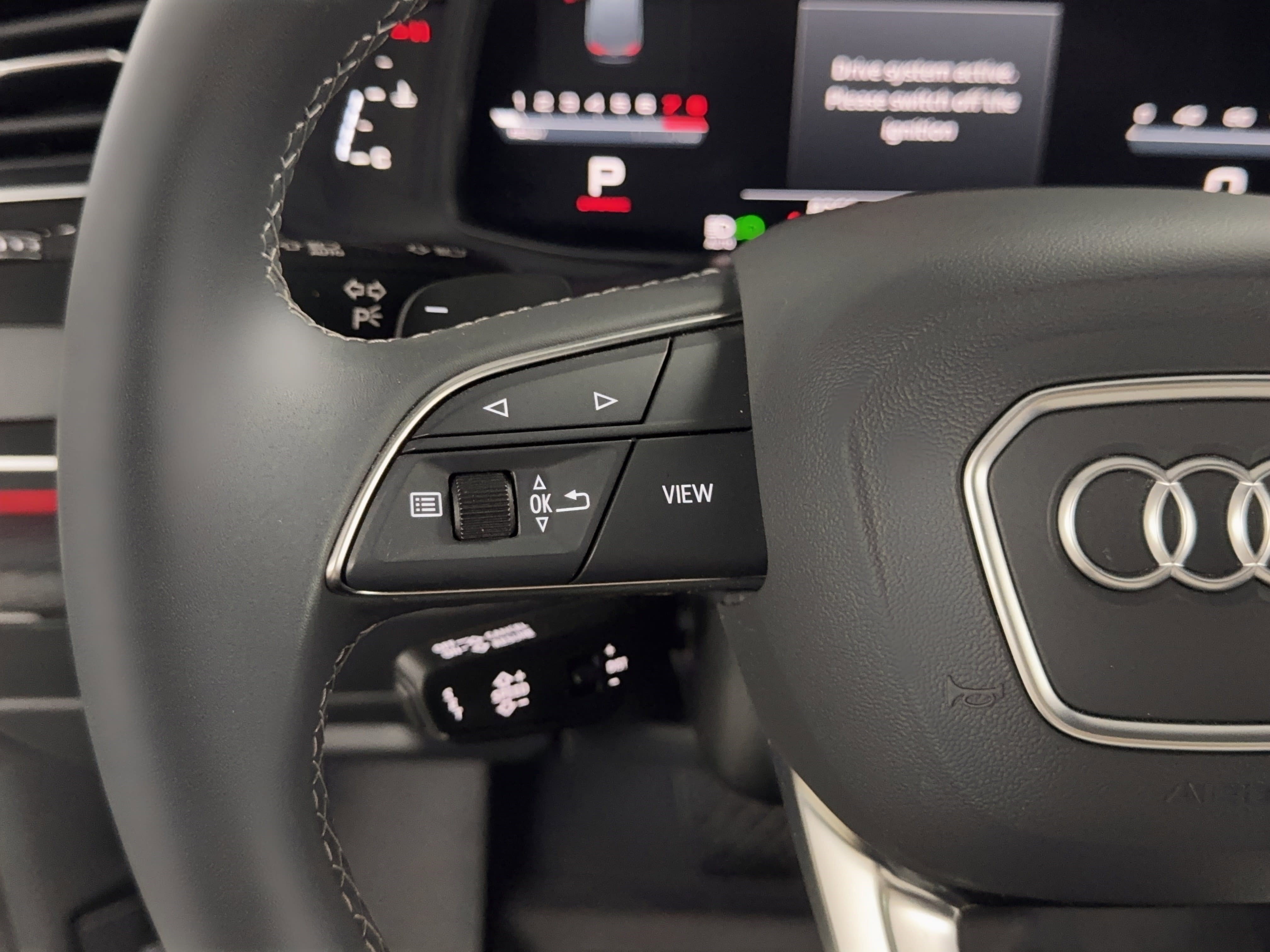 Used 2025 Audi Q8 Premium Plus image 21