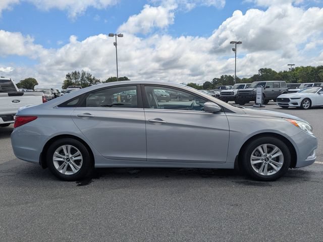 Used 2013 Hyundai Sonata GLS w/ Popular Equipment Pkg FWD image 2