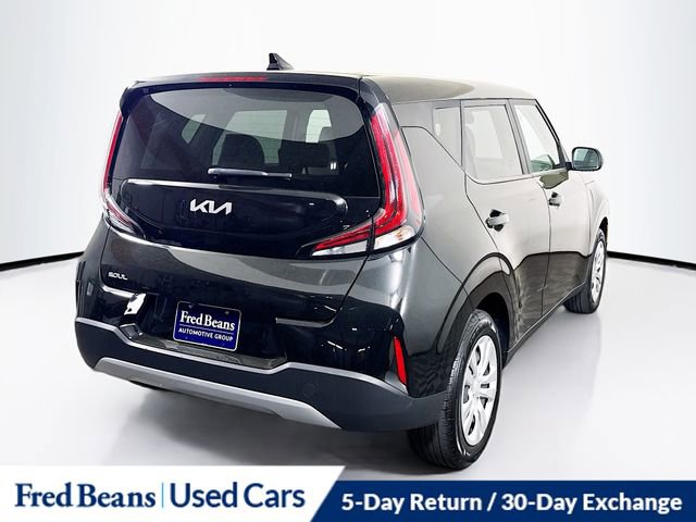 Used 2023 Kia Soul LX image 8