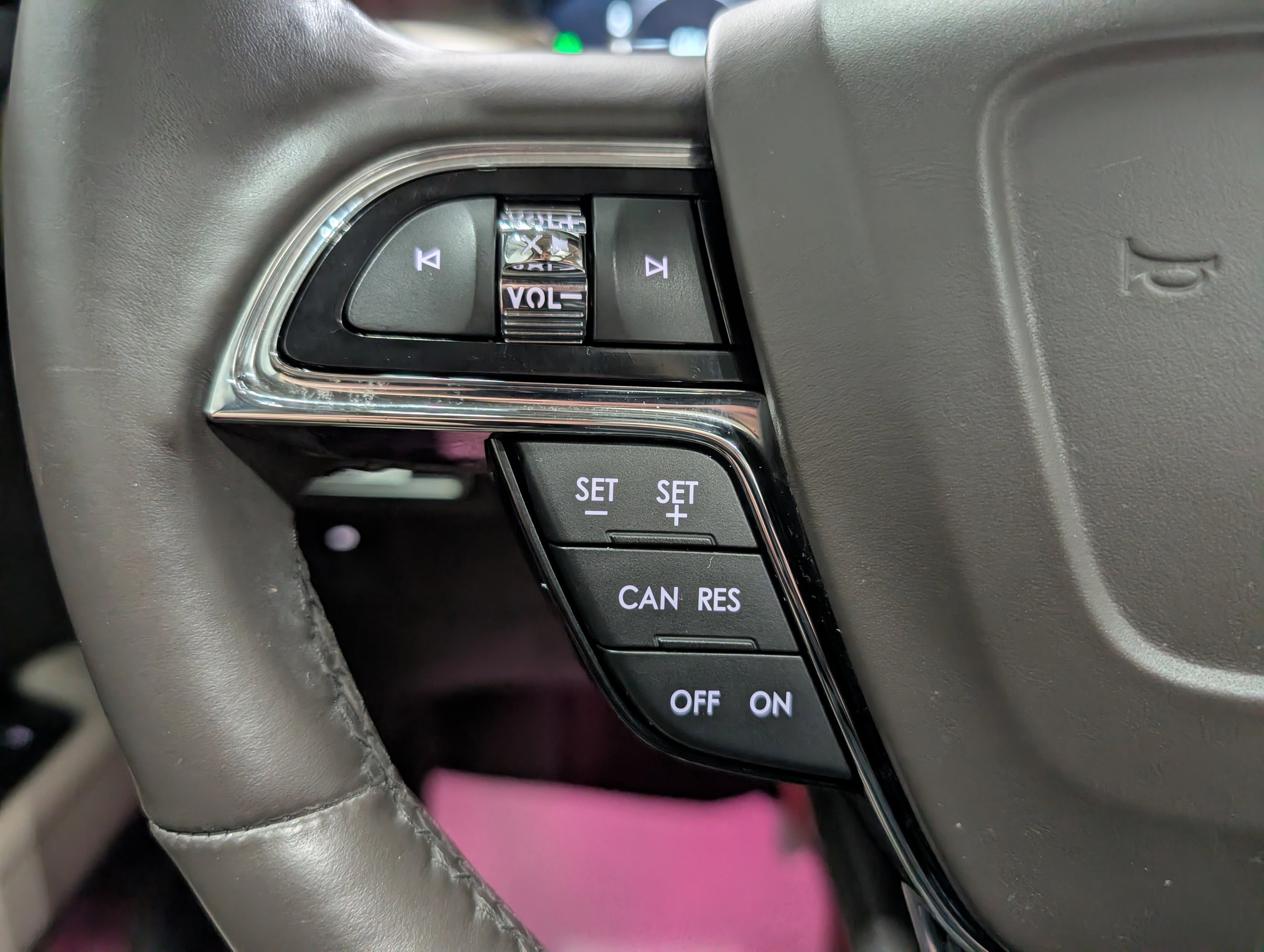 Used 2021 Lincoln Nautilus Reserve w/ Cargo Utility Package image 22