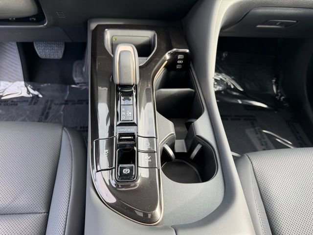 Used 2025 Toyota Crown Signia image 21