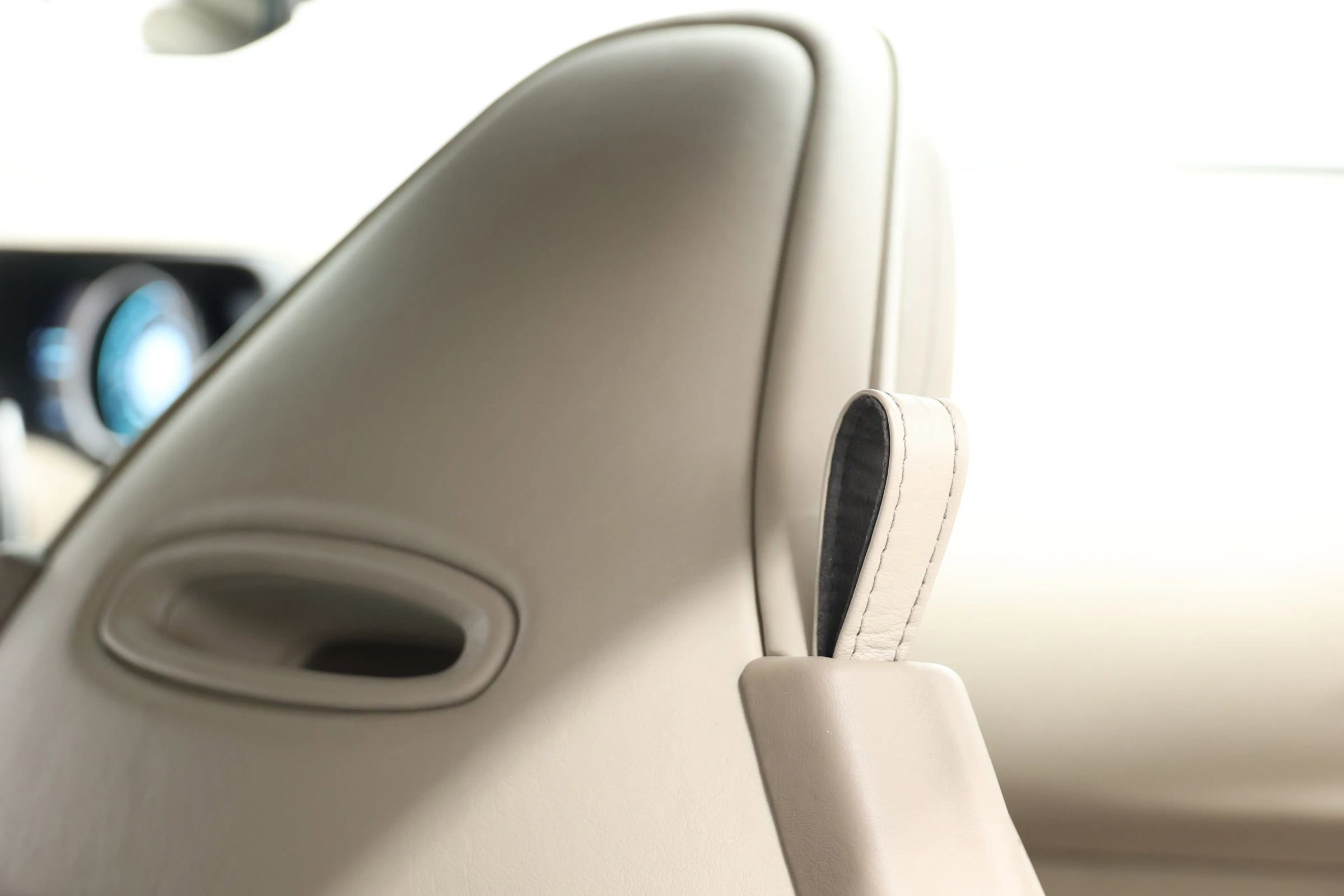 Used 2018 Aston Martin DB11 Coupe image 61