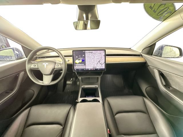 Used 2022 Tesla Model Y Long Range AWD/4WD image 3