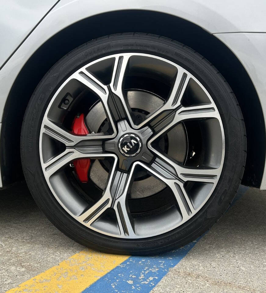 Used 2018 Kia Stinger GT2 image 44